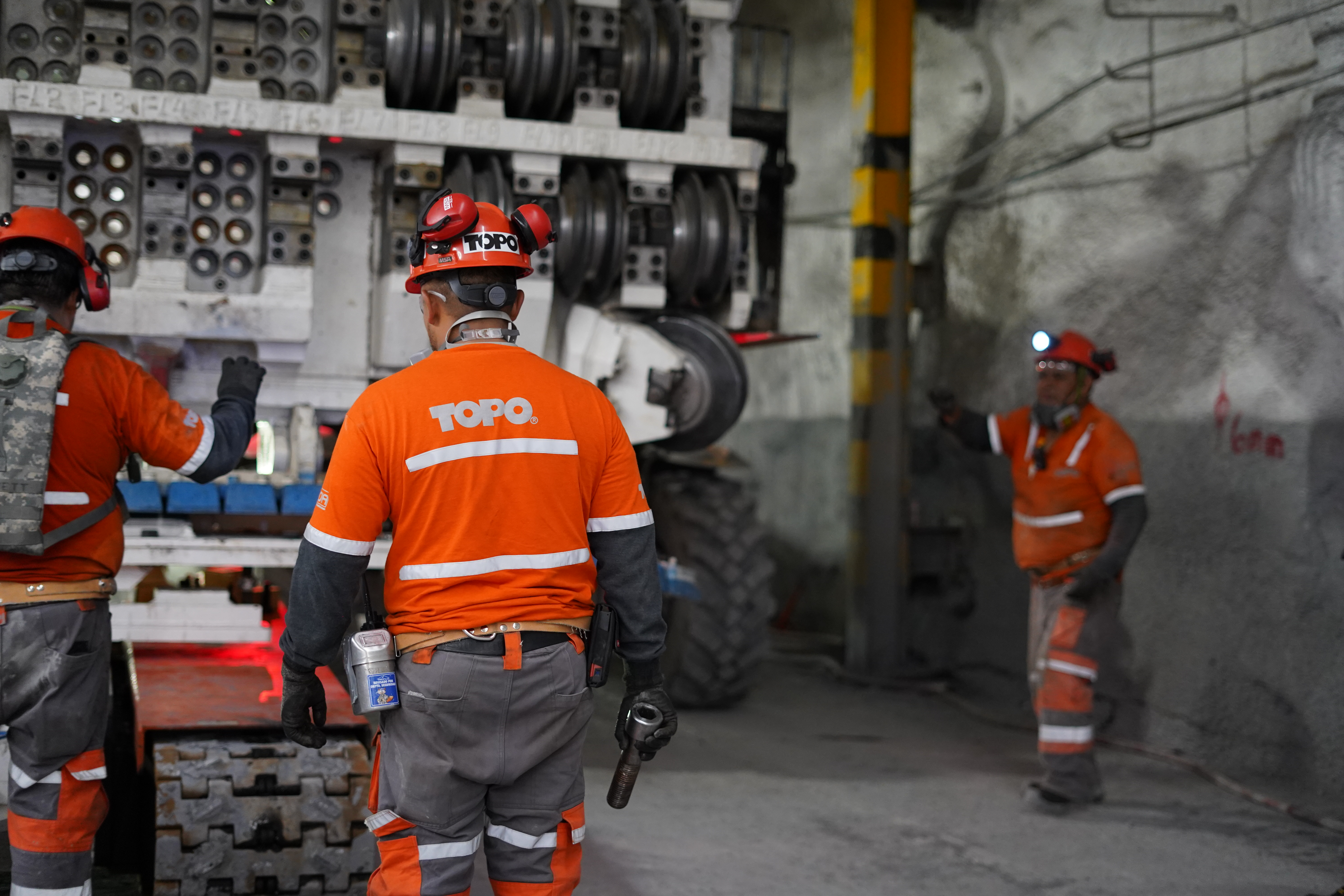 Perforación y Excavación de Túneles